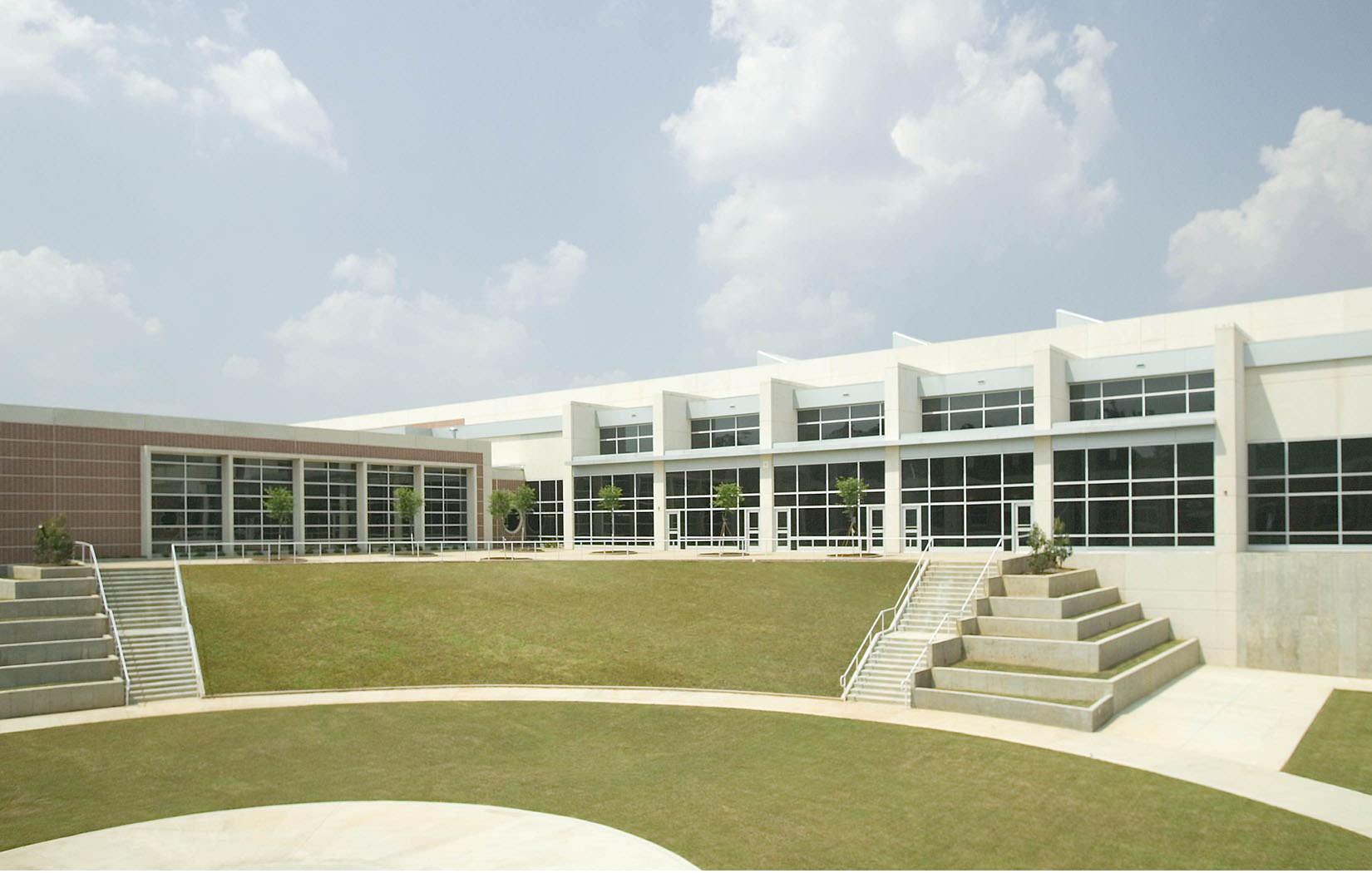 CAROLINA HIGH SCHOOL Craig Gaulden Davis Architecture